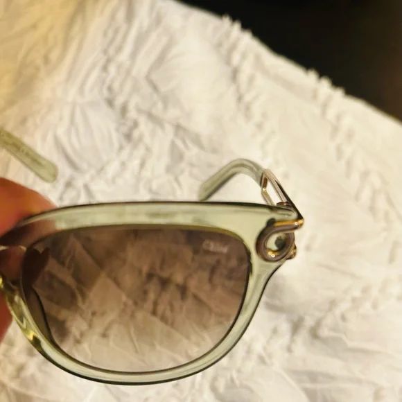 Chloe light green and clear Sunglasses Excellent Condition! - Picture 5 of 8